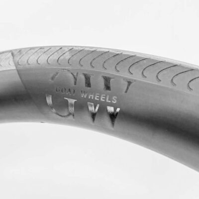 Jantes carbone vélo route à patins