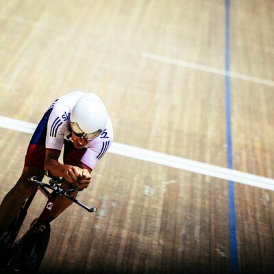 cycliste sur piste
