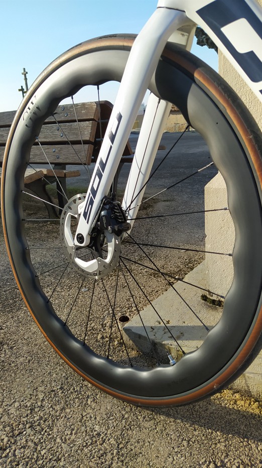 roue avant en carbone goat wheels profil 50mm