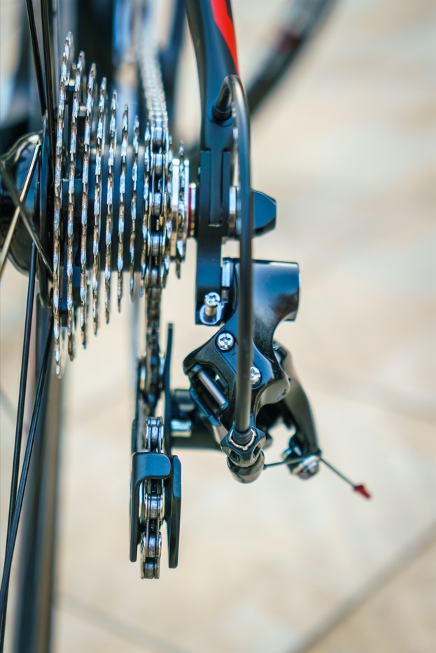 dérailleur arrière d'un vélo de route